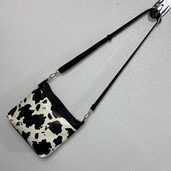 NEW! Elegant Cow Print Crossbody Bag - Picture 3 of 13